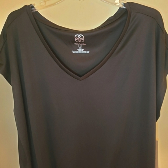 Daisy Fuentes Fit Top Black Cap Sleeve Activewear Tee Plus Size 3X NWT - Picture 2 of 10